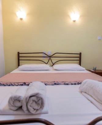 Kamena Vourla Apartment | Apartment's Theodoros
