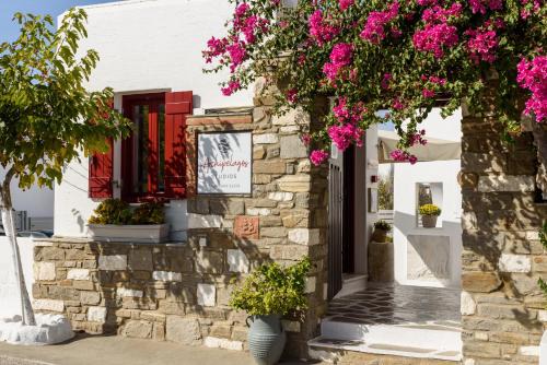 Naousa Apartment | Archipelagos Studios