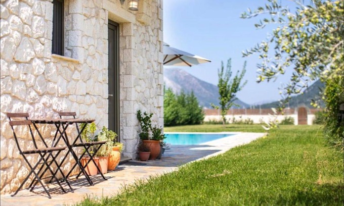 Vlicho Villa | Avesta Private Villas
