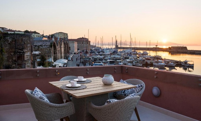 Old Town Apartment | Avra Apartments Venetian Harbour