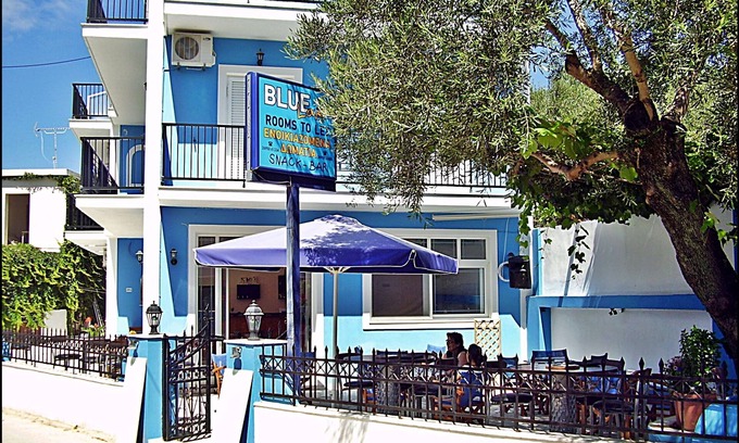 Limni Keri House | Blue Lake