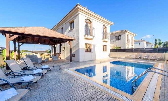 Kapparis Villa | Blue Water Bay Villas