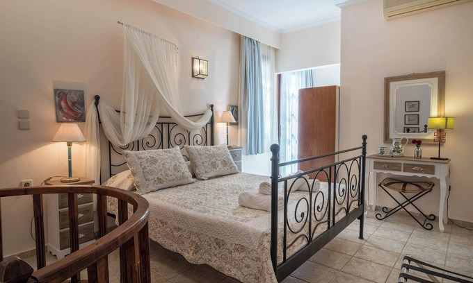 Atsipópoulon Apartment | Calergi Residence 6 -Stylish Loft -Balcony -Pool Paradise - MONTHLY OFFERS
