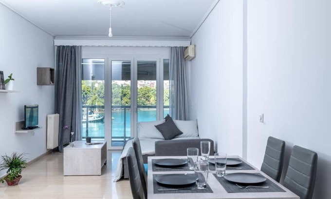 Chalcis Apartment | Chalkis Old Bridge (Evripos)- Sea View Apartment