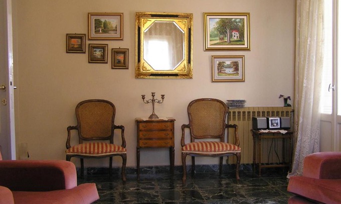 Kos Apartment | City Center First Floor Apartment