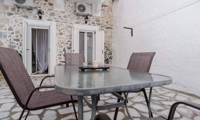 Pothia Apartment | City Stone Houses Kalymnos