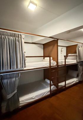 Talat Yot Hostel | Delight Hostel at Khao San