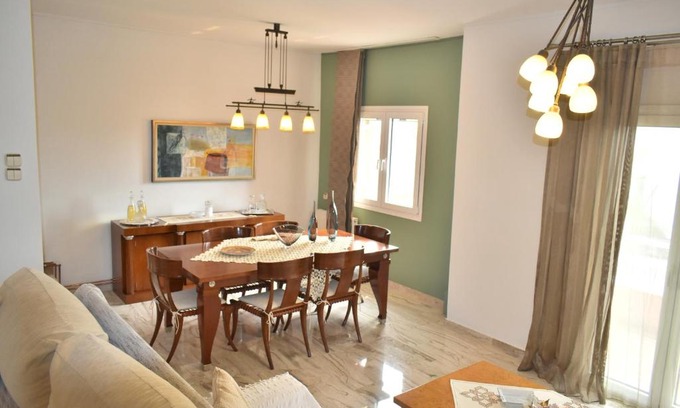 Trikala Apartment | Elegant Apartment "Δίπλα Στον Μύλο Των Ξωτικών"