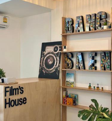 Ban Bang Saen Hostel | Films House Hostel