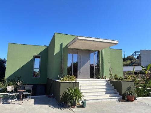 Foiniki House | FinIQ Boutiq Studios