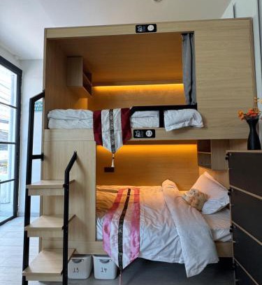 Rama 9 Hostel | First Villa Life Hostel