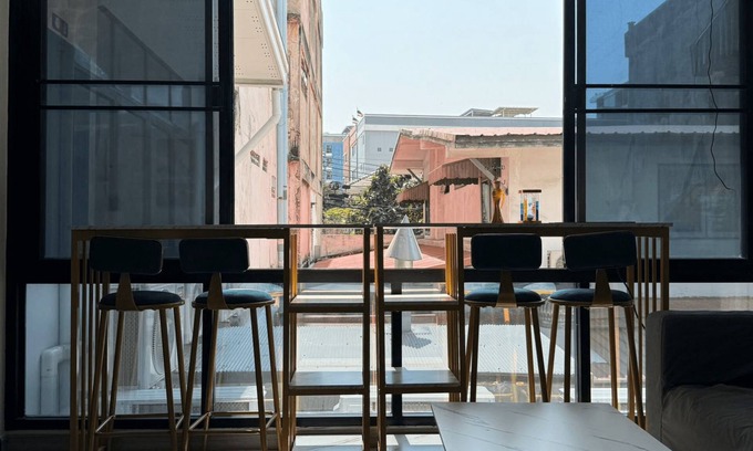Rama 9 Hostel | First Villa Life Hostel