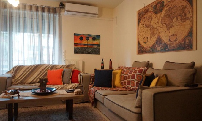 Piraeus Apartment | Georgina's cozy apartment -Metropolitan Hospital-