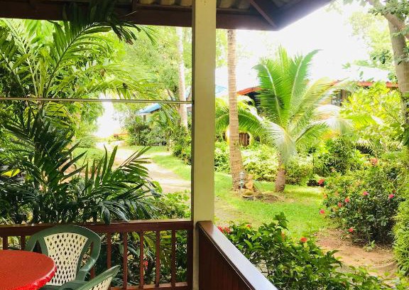 Mae Nam House | Hanalei Gardens