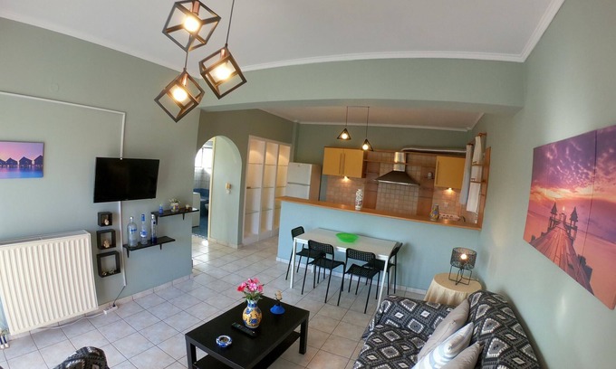 Argassi Apartment | Holiday Apartment "Mavreta's 2" with Mountain View, Shared Terrace & Wi-Fi