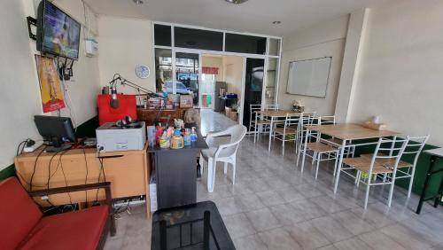 Tha Sala Hostel | Hostel ∙ 2 guests