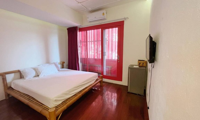 Ratchadaphisek Hotel | Hotel ∙ 2 guests