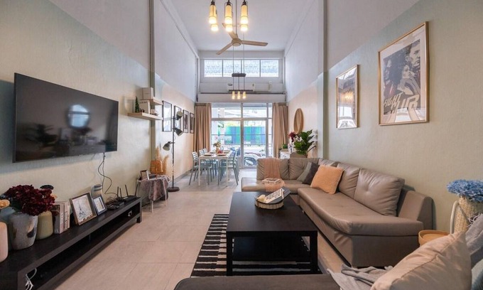 Chan Kasem House | House ∙ 3 bedrooms ∙ 8 guests