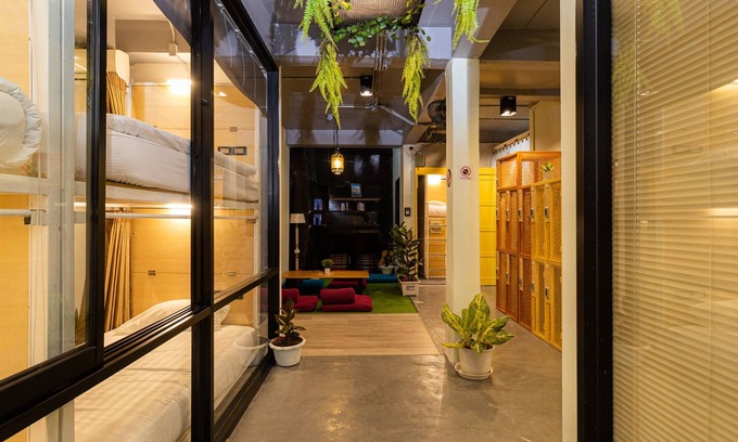 Talat Yot Hostel | Khaosan Social Capsule Bangkok - Adult Only - Hostel