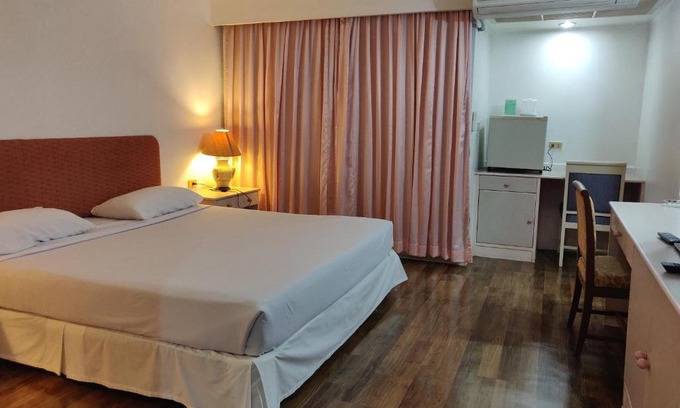 Bang Phong Phang Hostel | LEE PLACE HOTEL
