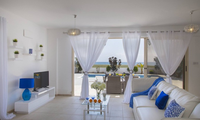 Mazotos Villa | Mazotos Seaview Villa Iris