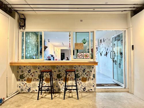 Makkasan Hostel | MoMoYa House