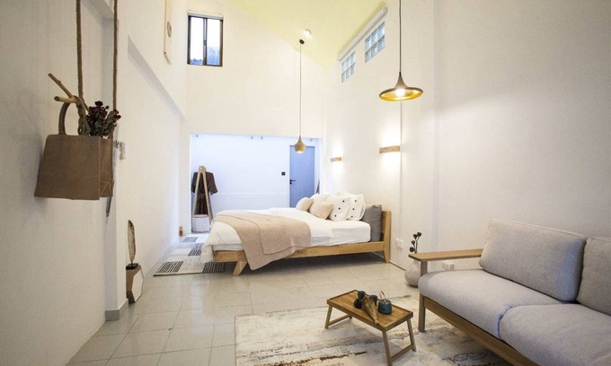 Ratchadaphisek House | Ratchada Retreat - Boutique homestay/MRT/Train Night Market