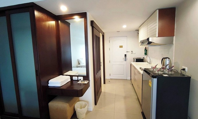 Nong Bon Hotel | Romance Hotel Bangna