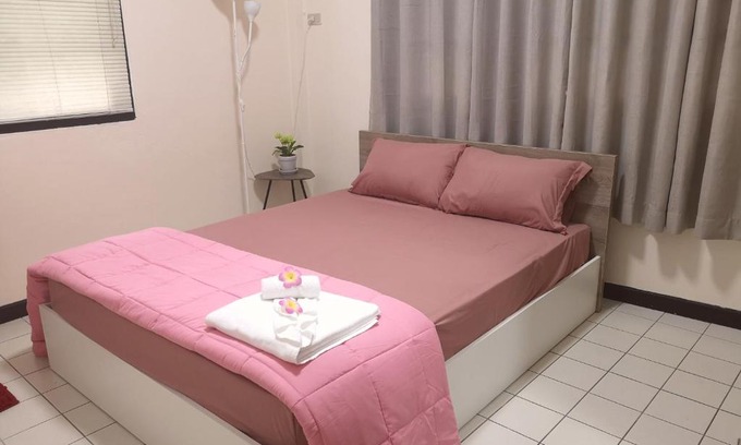 Khlong San House | Suanplu Hostel