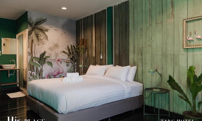 Ratchathewi Hostel | Tang House