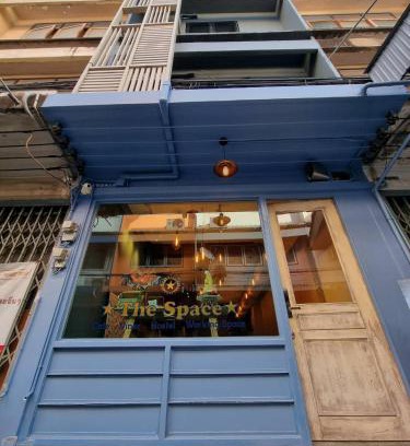 Thanon Phetchaburi Hostel | The Space Hometel - Women Only
