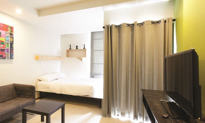 Nong Bon Hotel | Varrzon Residence Srinakarin 56