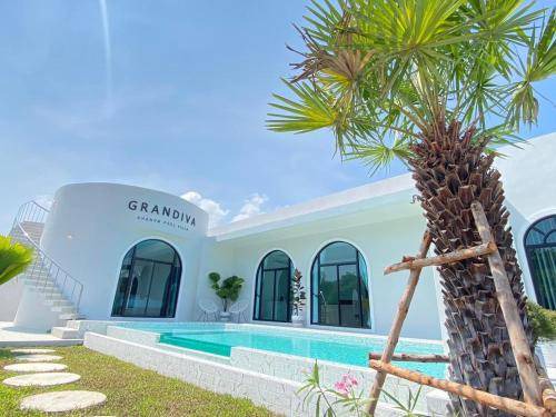 Khanom Villa | Villa ∙ 3 bedrooms ∙ 12 guests
