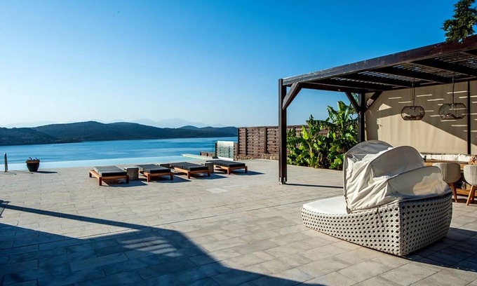 Elounda Villa | Villa ∙ 5 bedrooms ∙ 10 guests