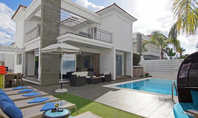 Pernera Villa | Villa angellina