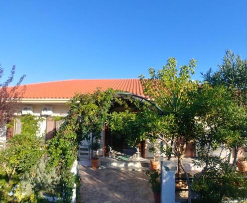 Ag. Georgios Apartment | Villa Dream Garden
