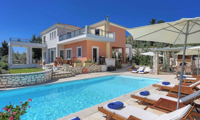 Katouna Villa | Villa Drepanou Bay - Four Bedroom Villa, Sleeps 8