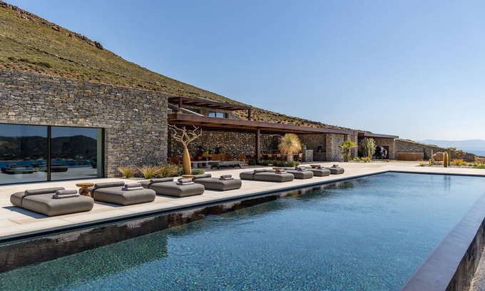 Paros Villa | Villa Emara - Six Bedroom Villa, Sleeps 14
