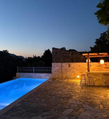 Vlachiana Villa | Villa Iremia