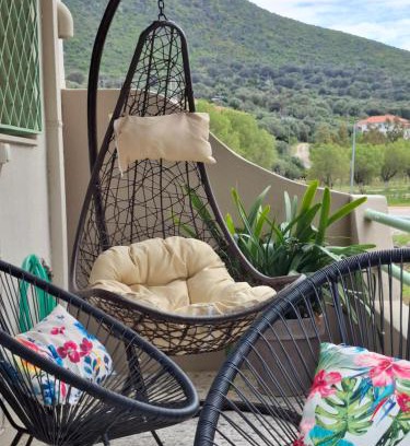 Steni Dirfyos Apartment | Vitamin sea Apartment 4, Άνετο διαμέρισμα.
