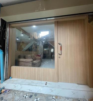 Wang Burapha Phirom Hostel | WannaB Hostel