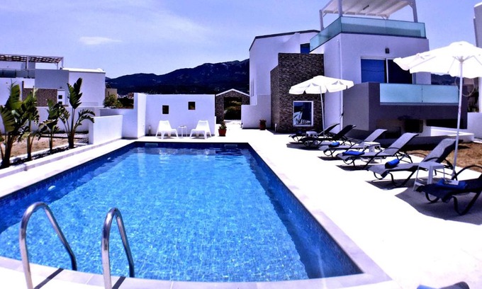 Zipari Villa | Xenos Villa 4 - Luxury Villa With Private Swimming Pool Near The Sea
