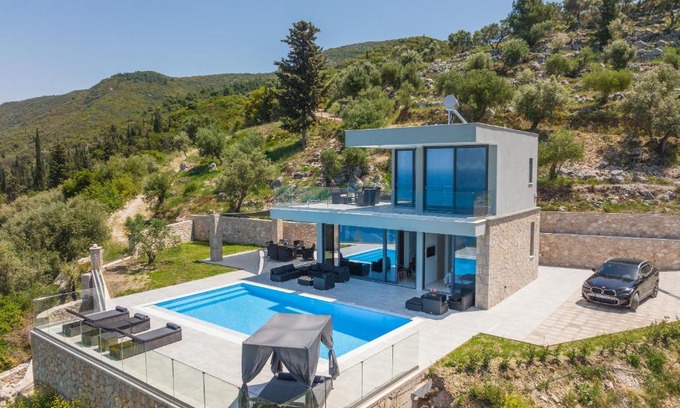Agios Nikitas Villa | Zenvillas