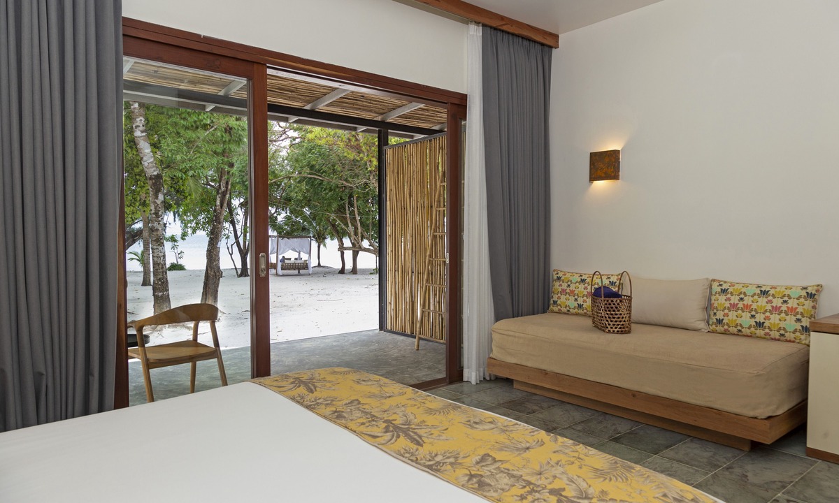 Koh Rong Sanloem Resort | Island Center Point