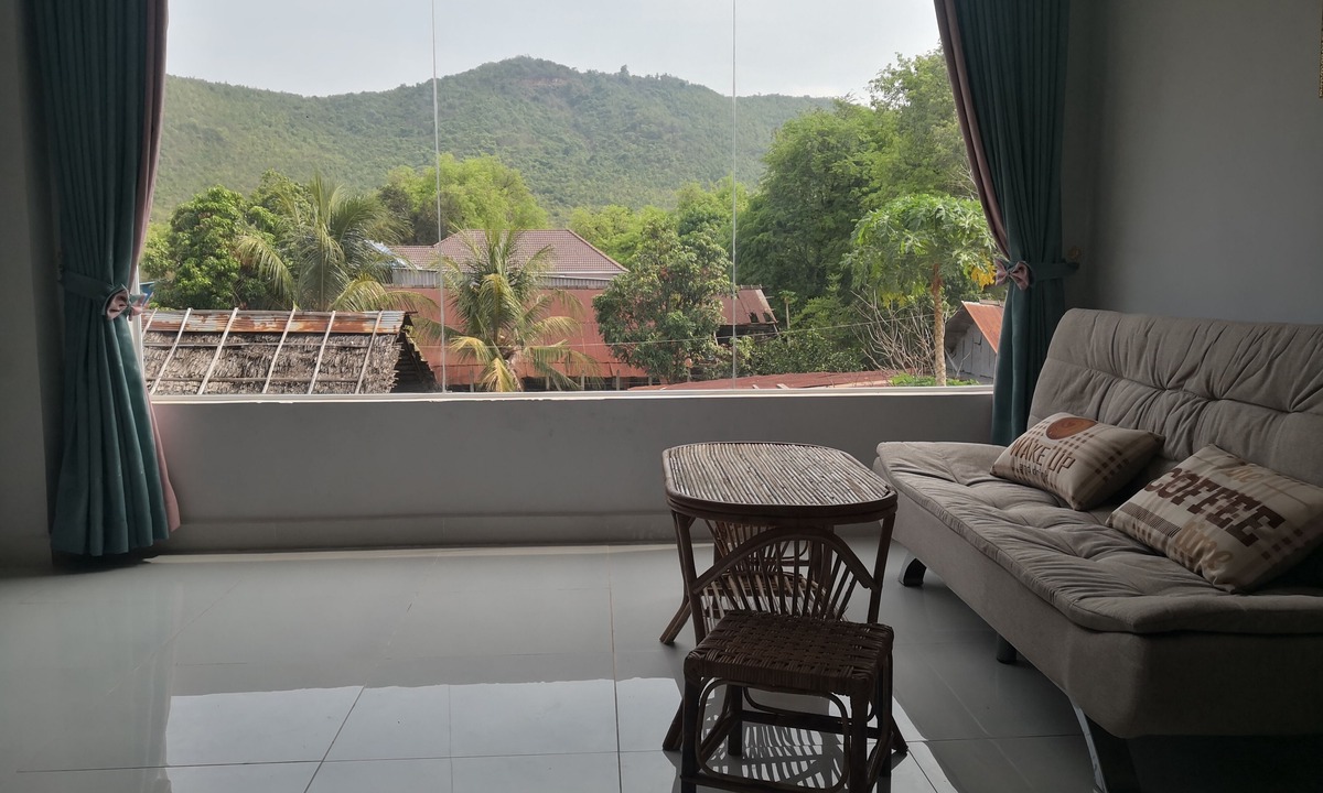 Rolea B'ier Hotel | Village Pottery Garden Villa