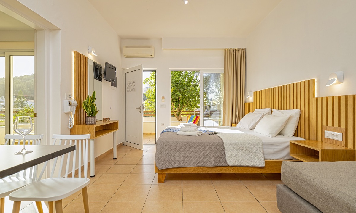 Makrys Tichos House | Theos village apartments