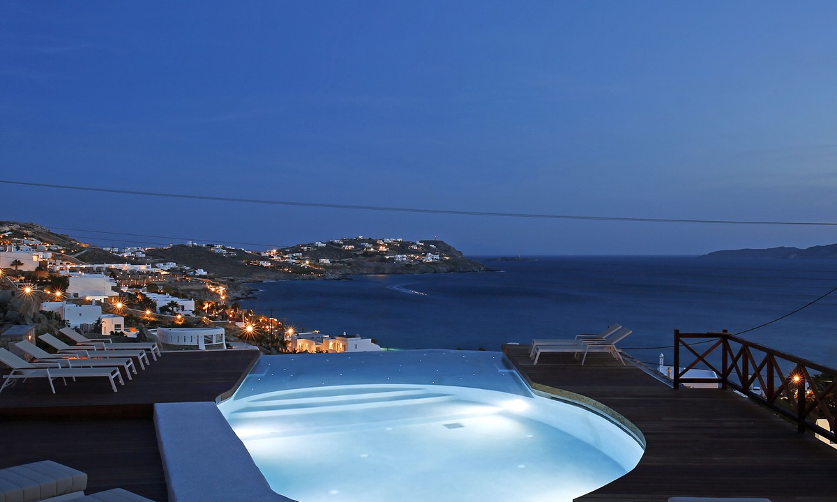 Agios Ioannis House | Panthea Residence