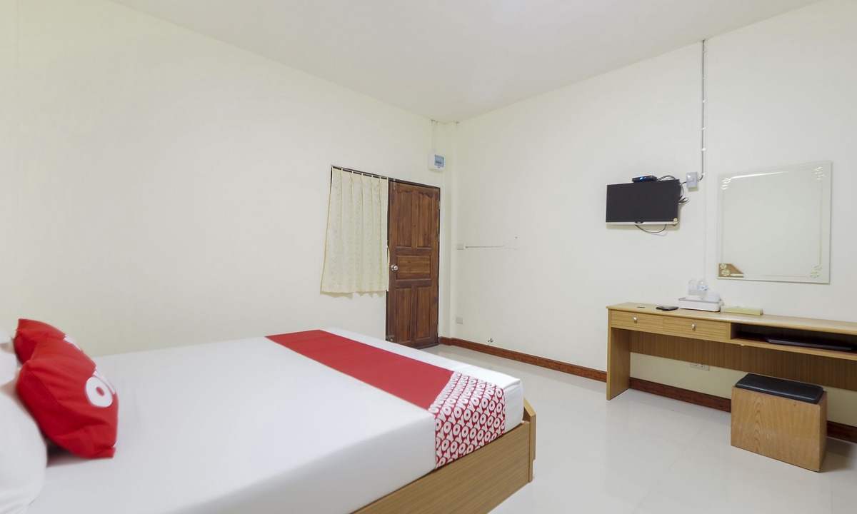Pak Phraek Hotel | OYO 75351 Na Jinthanakan