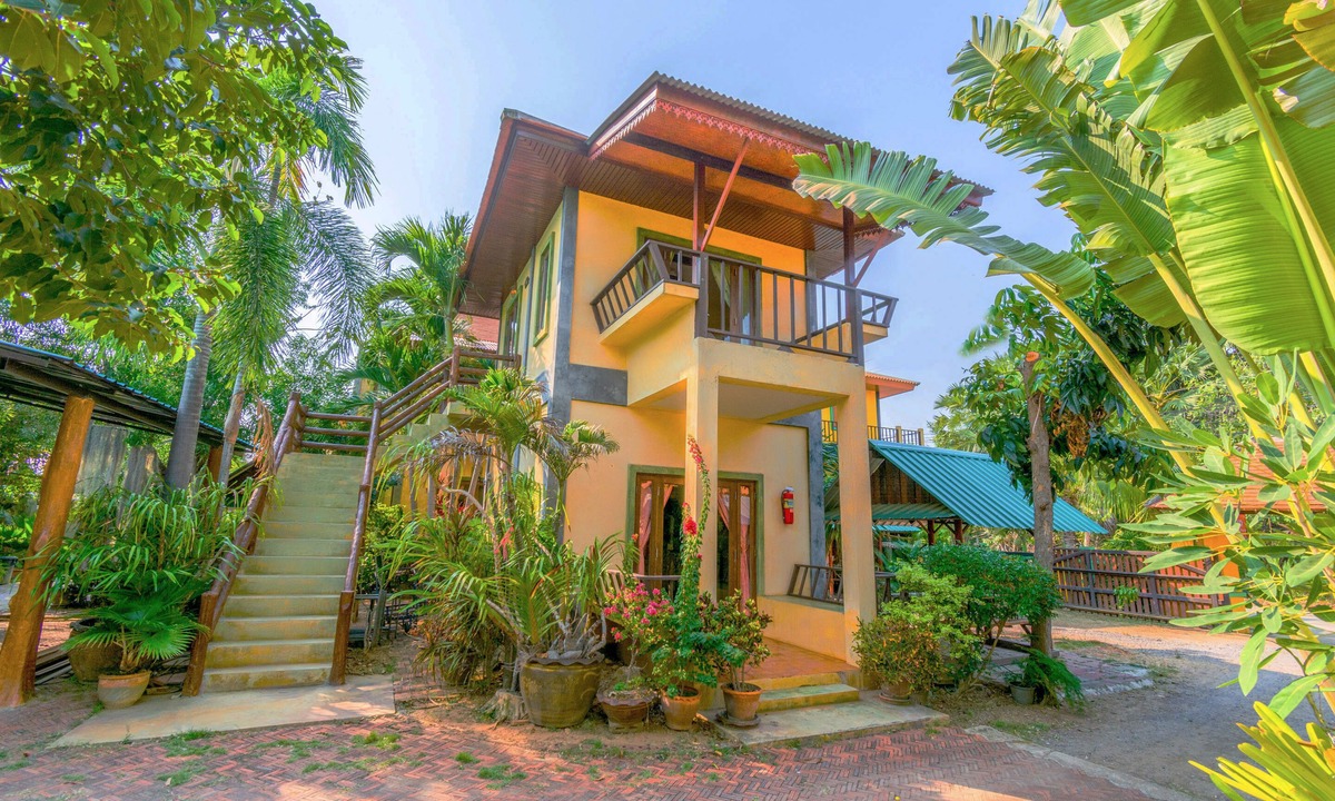 Pak Nam Pran Hotel | Baanbali Beach Resort