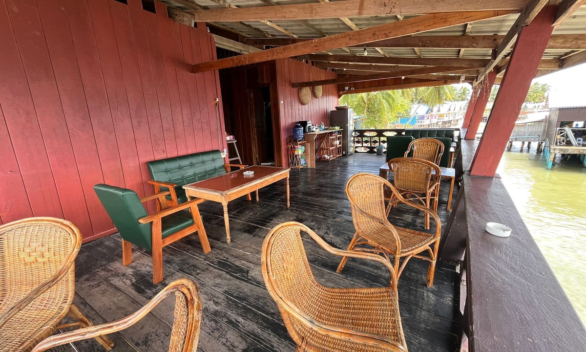 Koh Rong Hotel | Burce Wood & Social House